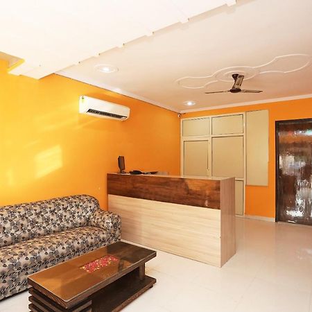 Oyo Rose Residency Near Dwarka Sector 9 Metro Station Hotel New Delhi Exterior photo